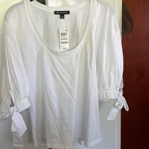 INC elbow length top!